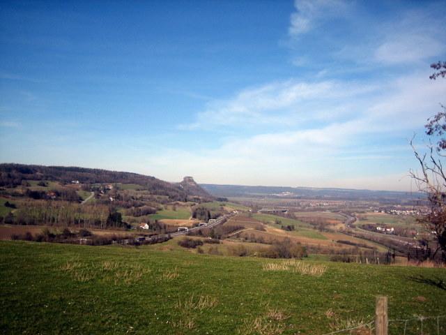 Blick ber's Hegau mit dem Hohenkrhen�