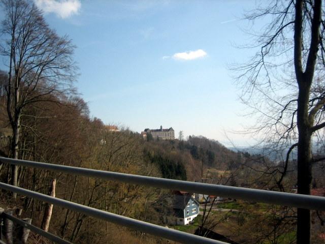 Auffahrt zum Heiligenberg: Blick auf das Schlo�