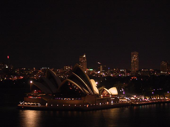Opera House bei Nacht von der Harbour-Bridge aus fotopgrafiert